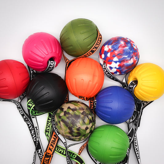 BALL9 – Schaumstoffball mit Schlaufe (9 cm)