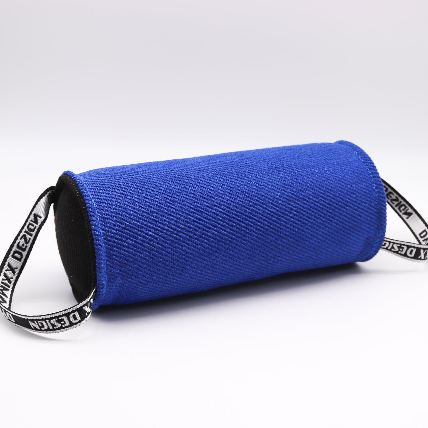 CORE30 – Beißtonne aus Nylcot (30 cm)